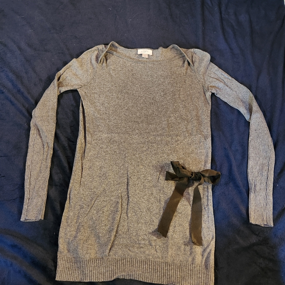 Gray Sweater with Black Bow Accent